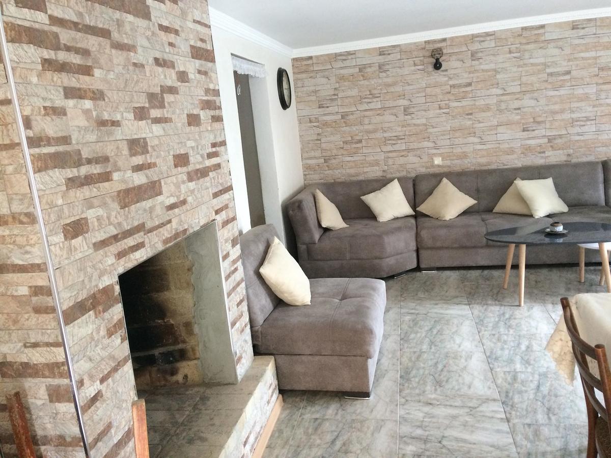 Kvara'S House Кутаиси Екстериор снимка